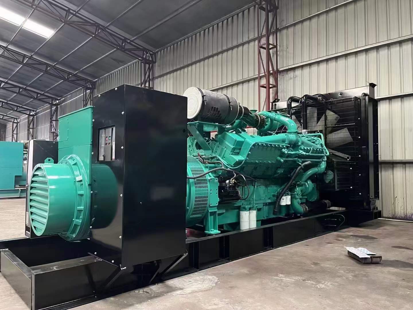 麦积如何评估无功补偿装置的性能和效果？